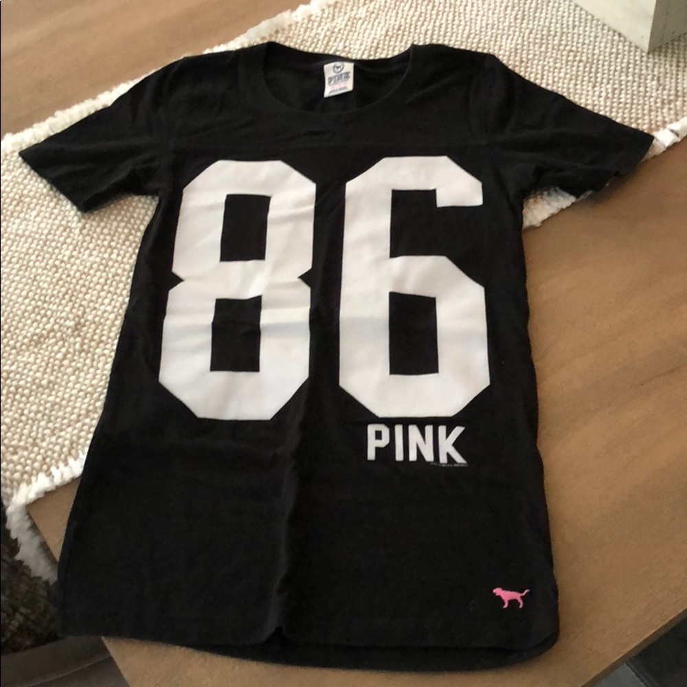 VS Pink Tee Black 86 Size XS